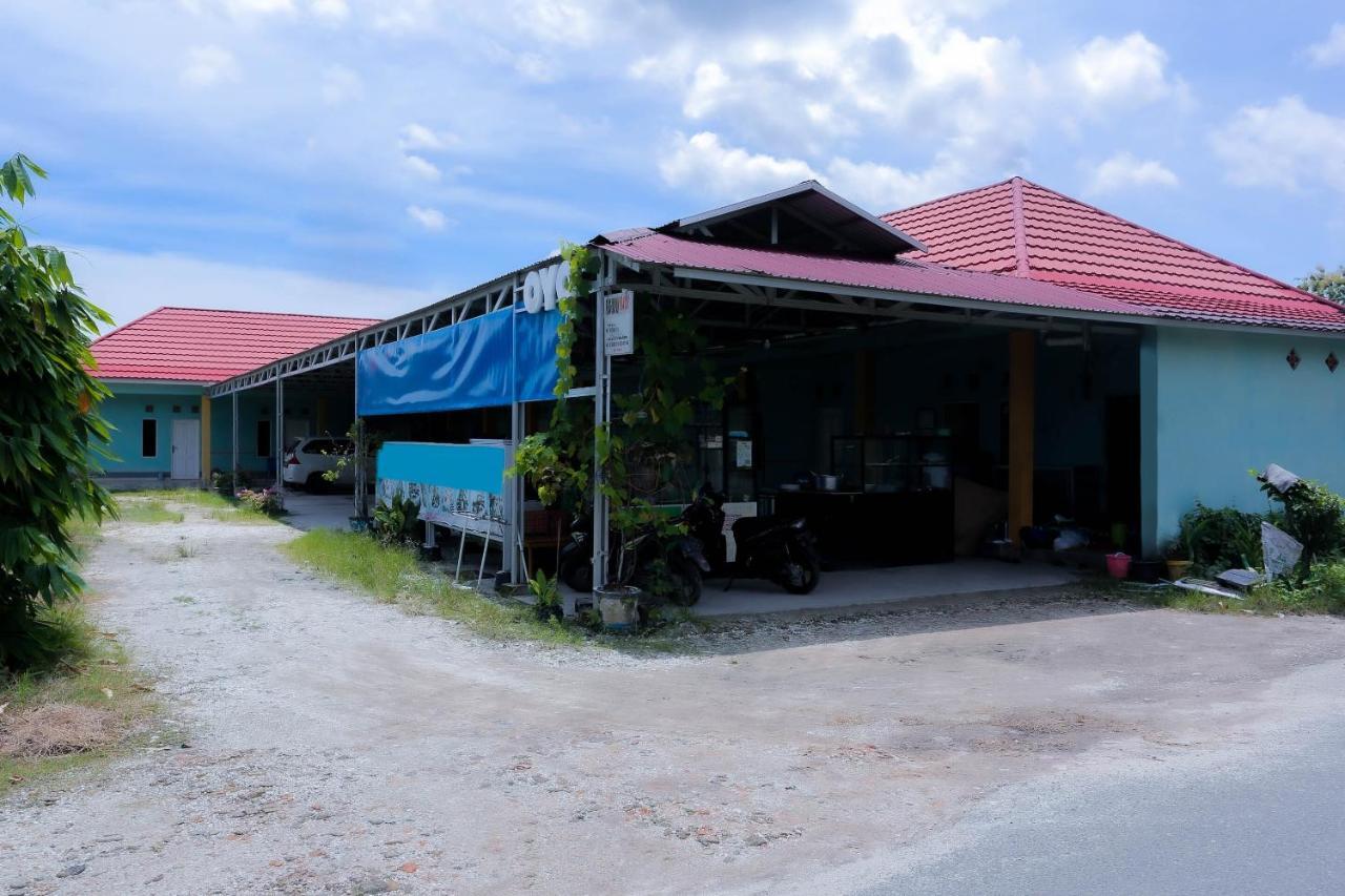 Oyo 2692 Penginapan Mba Ros Banjarbaru Exterior photo
